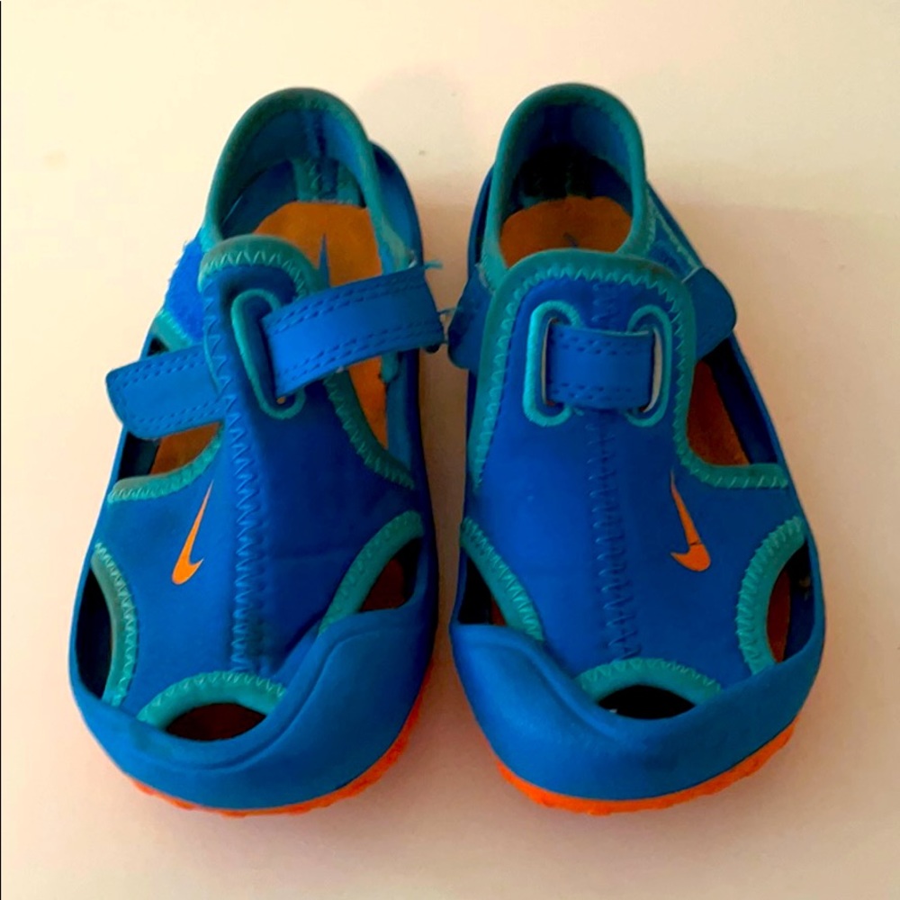 Nike water shoes, toddler size 8